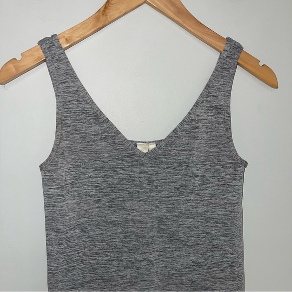 Anthropologie Eloise Reversible  Seamless Tank Top Size Small Grey Heather Layer - Picture 3 of 13